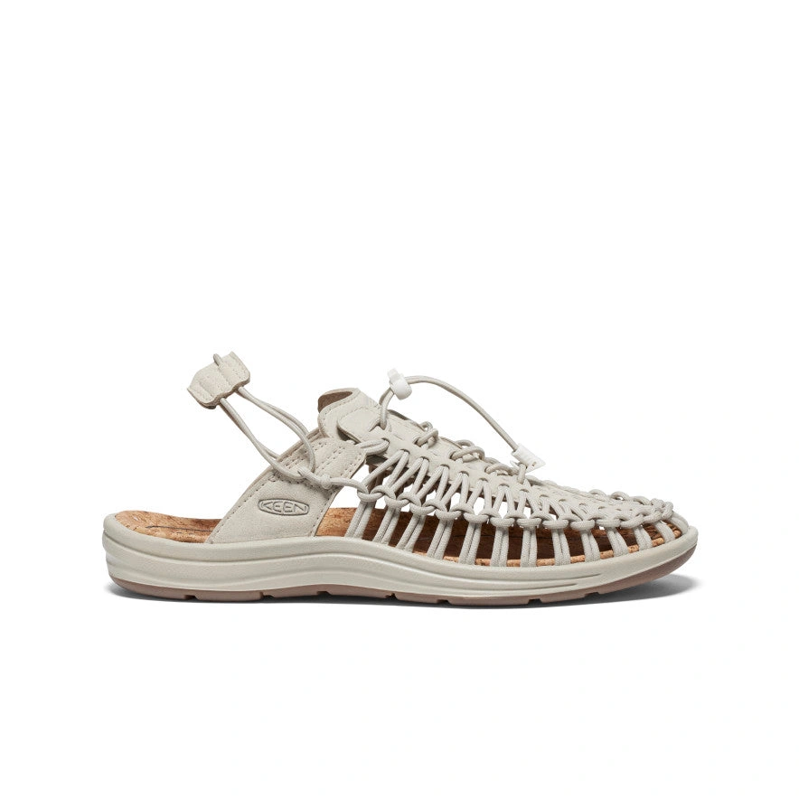UNEEK II Convertibles: Plaza Taupe For Alle | Stilfuld & Alsidig Sko Sommerklar?